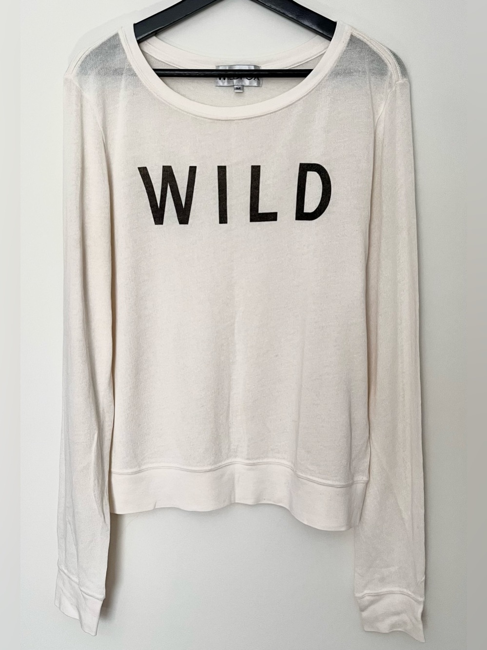 Wildfox • M •  Lightweight Knit Wild Long Sleeve Knit Sweater Top Off White